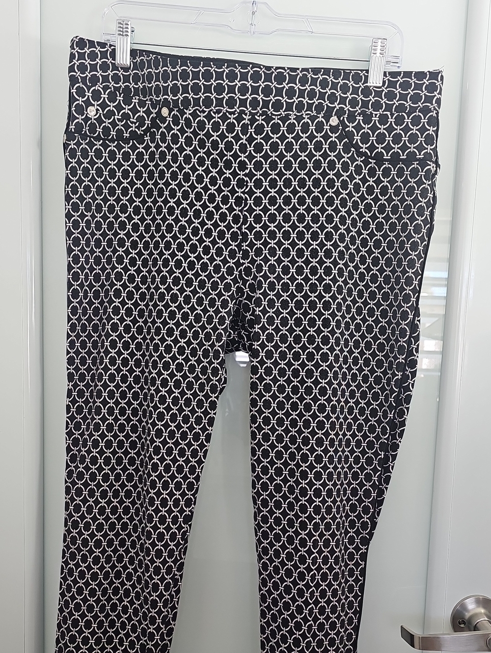 Catherine Malandrino Women's Strech Pants. Size Large